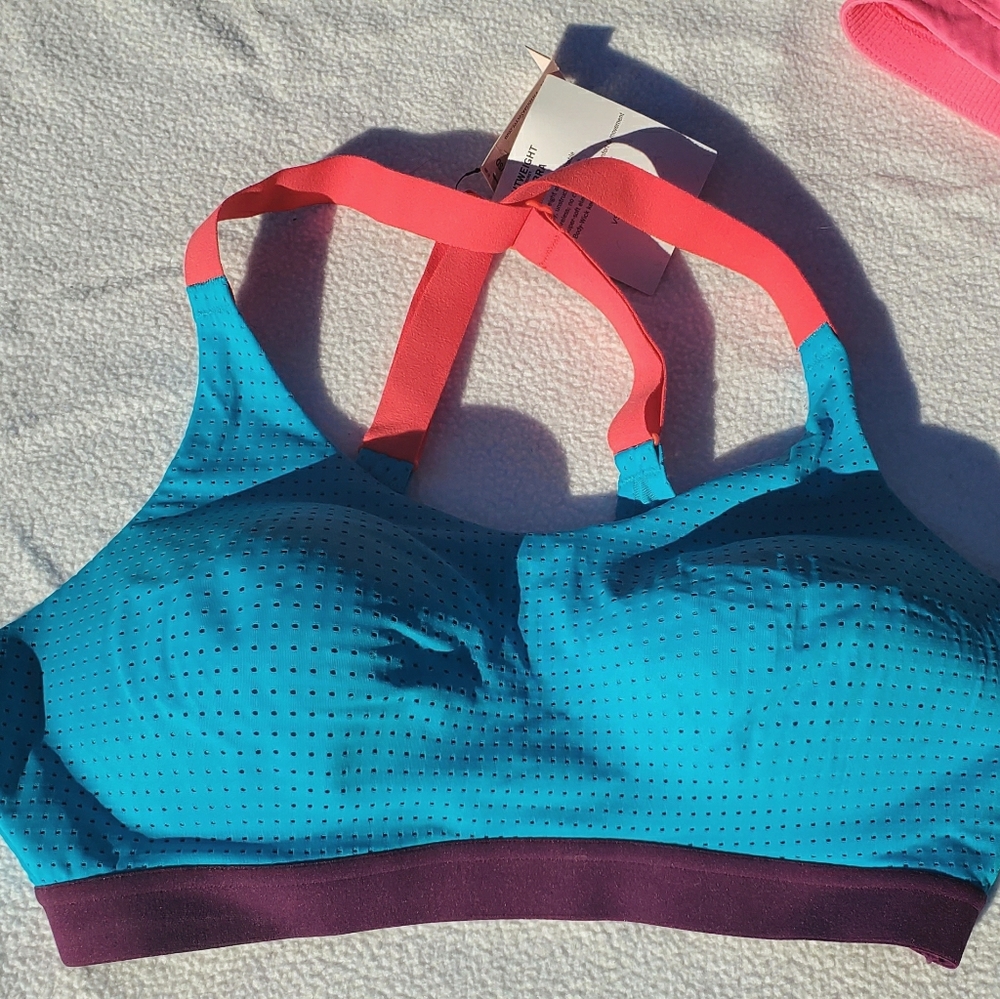 NWT Victoria's Secret Sports Bra